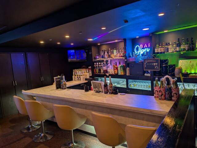 Bar Lapisのバーカウンター